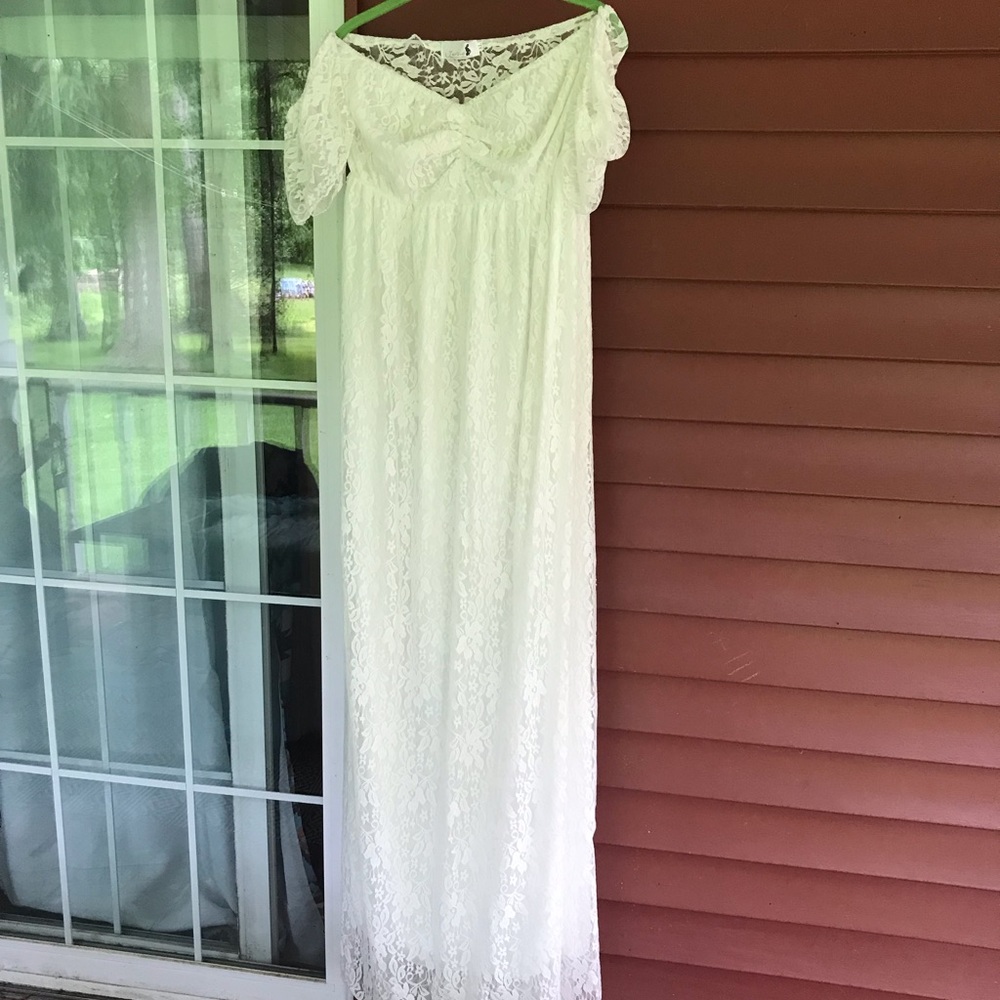 Maternity photo shoot/ baby shower dresses